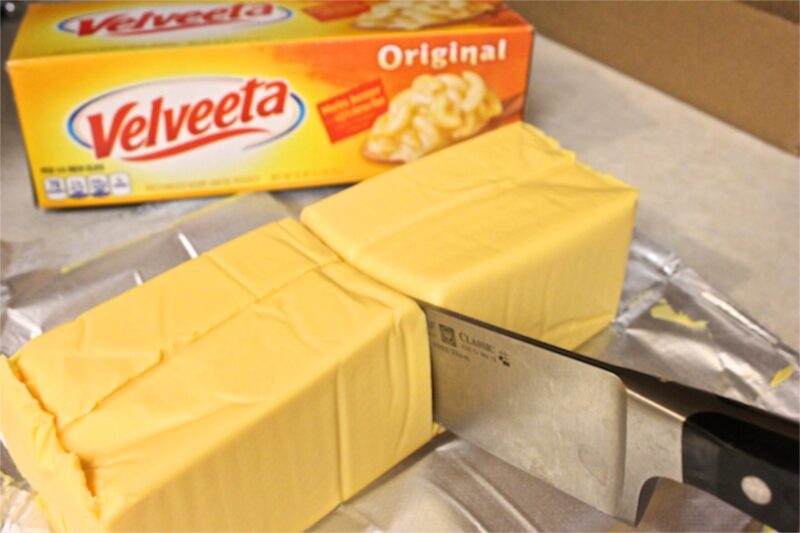 You are currently viewing 7 Best Velveeta Cheese Substitutes for Cooking