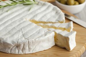 Read more about the article How to Properly Wrap and Store Brie Cheese
