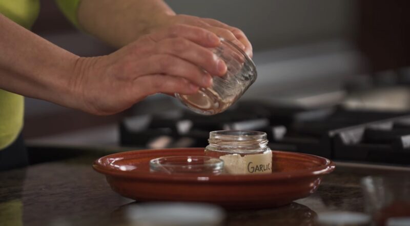 Using garlic salt as a replacement